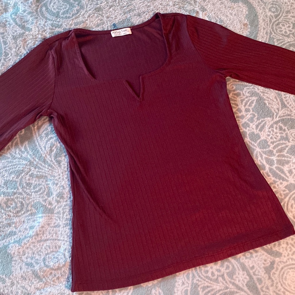 Full circle trends long sleeve fashion top